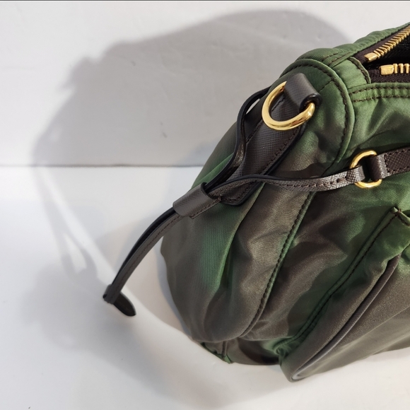 Prada Authentic nylon crossbody messenger bag ombre style green army green - Picture 8 of 16